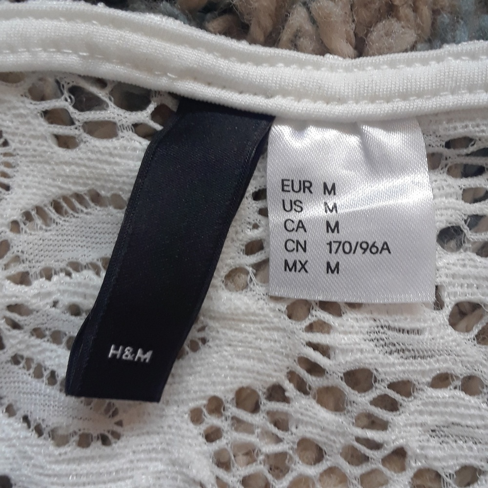 White Top - Picture 3 of 6